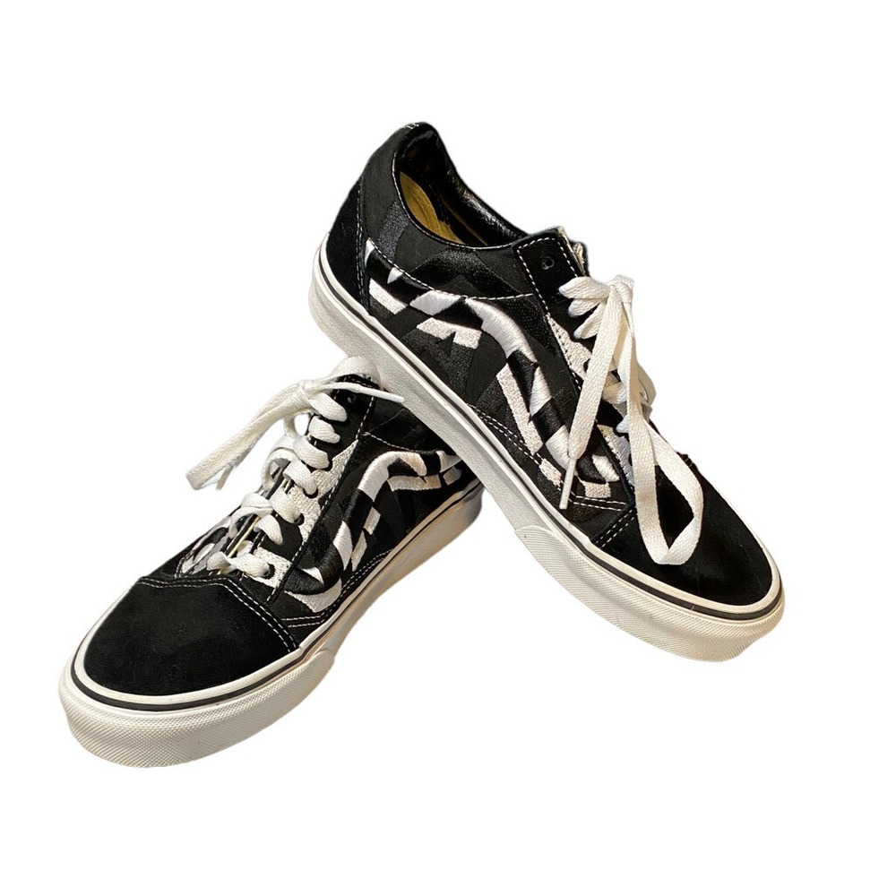 Vans Old Skool Classic Low Skate Shoes Black White Mens Size 6.5 Women 8